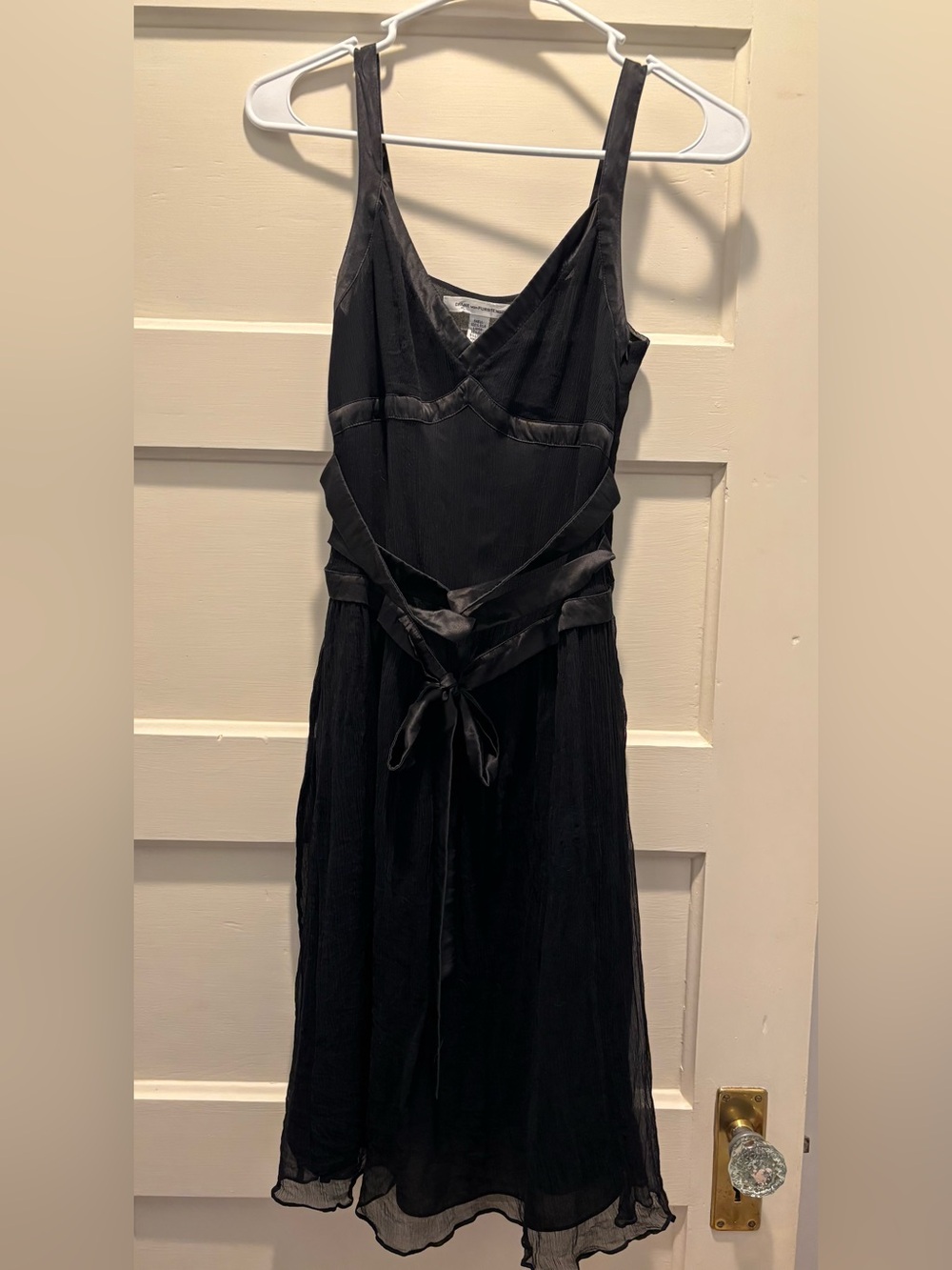 Diane Von Furstenberg Black Silk Sleeveless V-Neck Dress